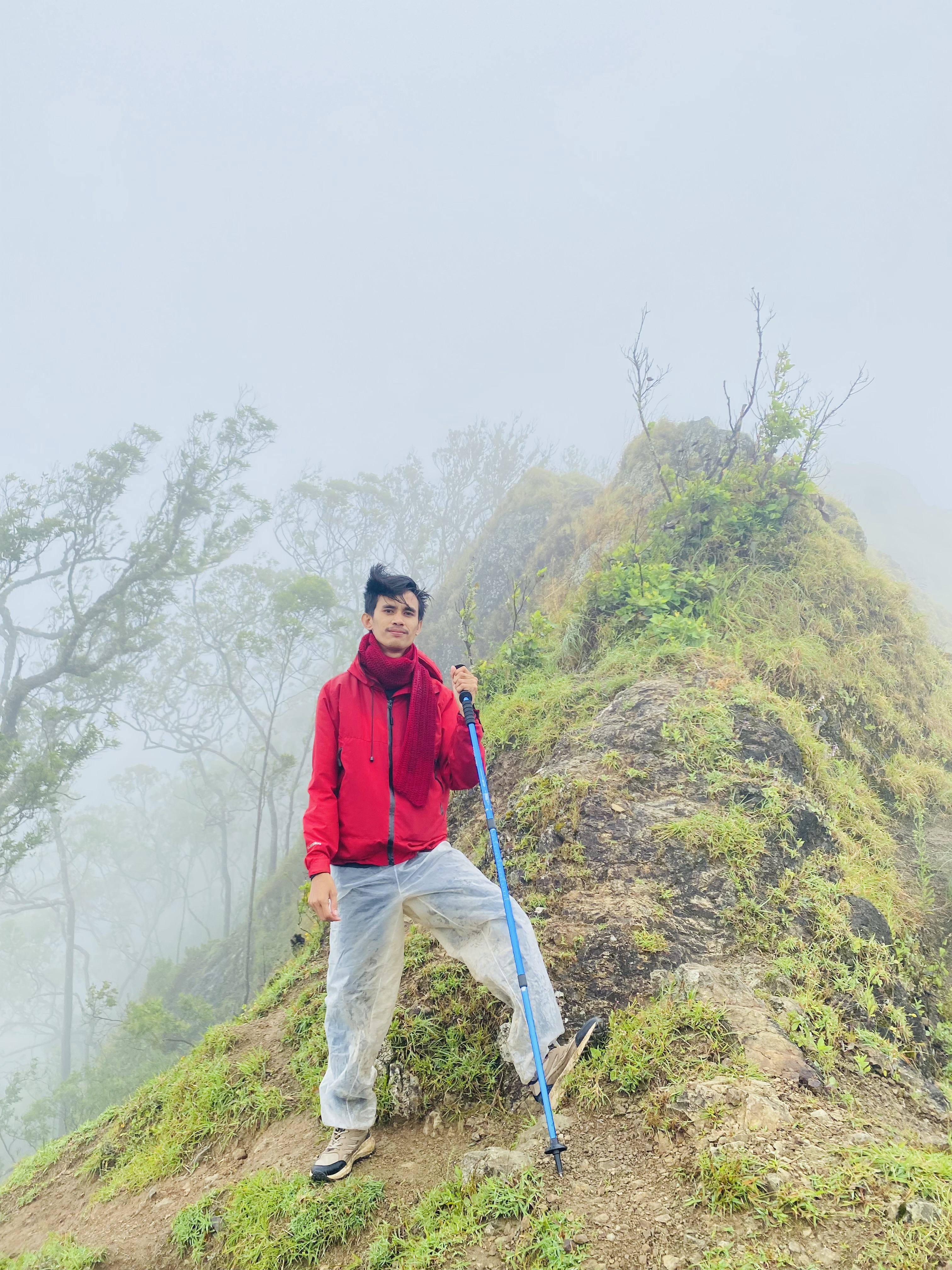 Gunung Molo, TTS